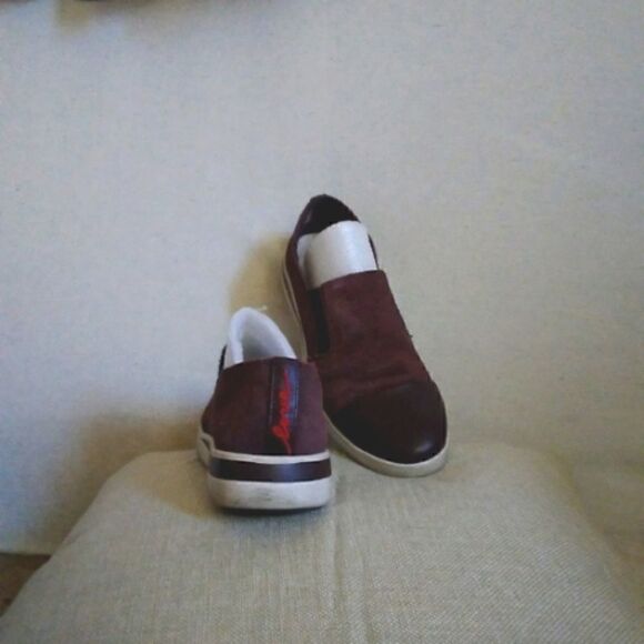 ELLEN DeEGENERES "ED" Perforated Suede Slip-On Aviana Womens Shoes Brown 7M - Picture 3 of 3